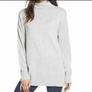 NEW Chelsea 28 Turtleneck Gray Sweater